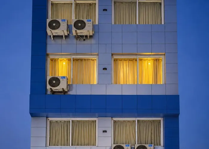 Hotel Sara 3*